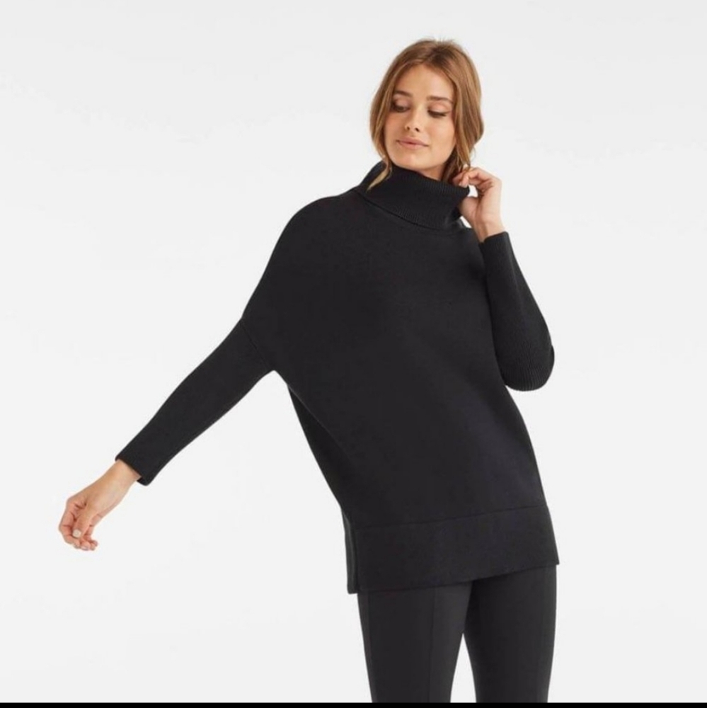 NOT FOR SALE. ISO Vetta capsule Oversized sweater